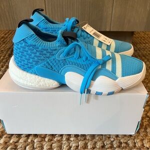 Trae Young 2 Adidas Men’s basketball shoes size 8 - NIB